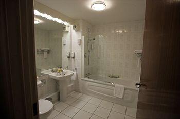 Waterfoot 4* Londonderry