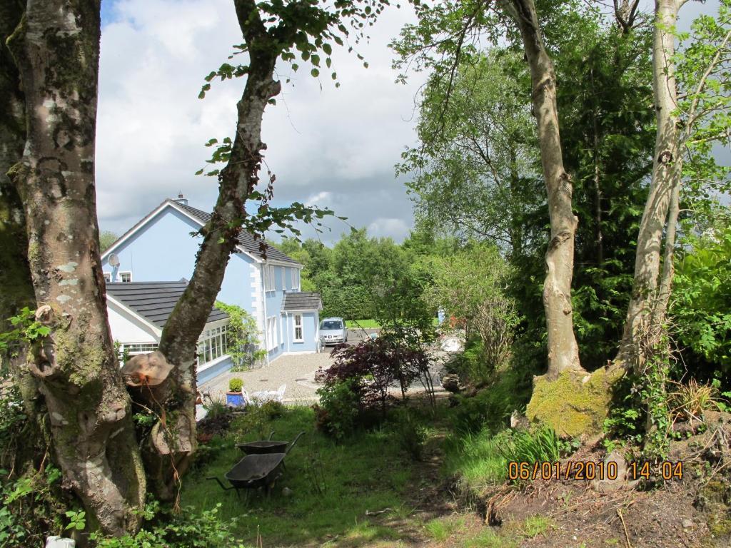 Five Oaks Bed & Breakfast