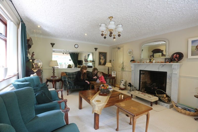 Glenleary Farm House Hotel *