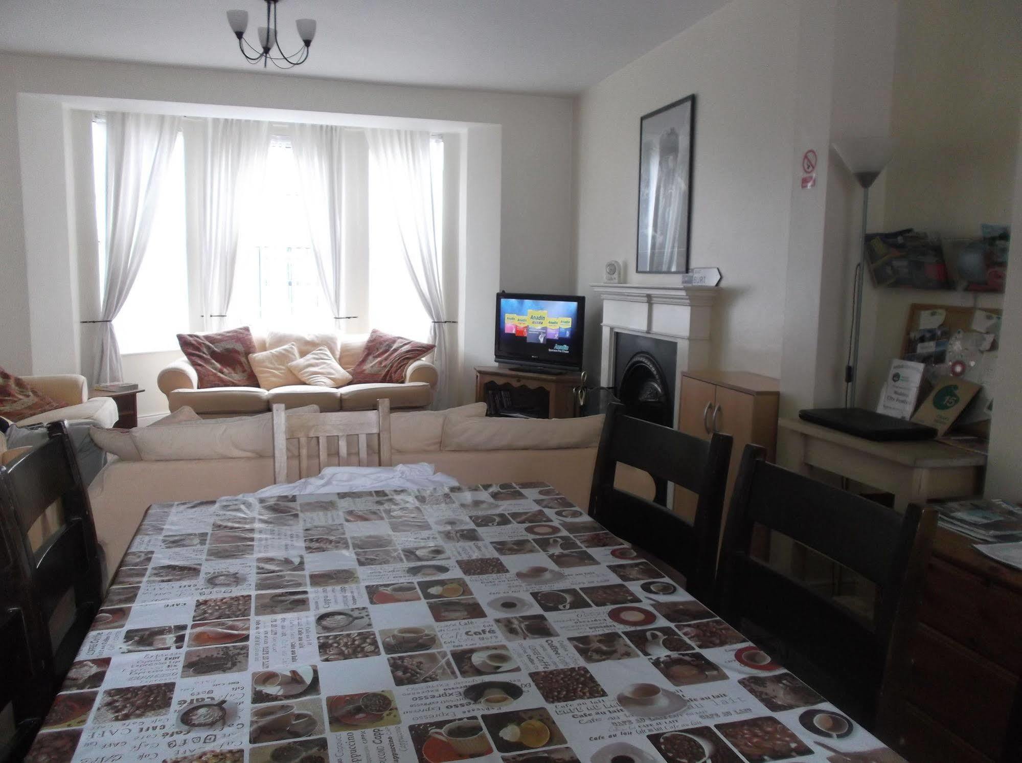 Fairman House Backpackers