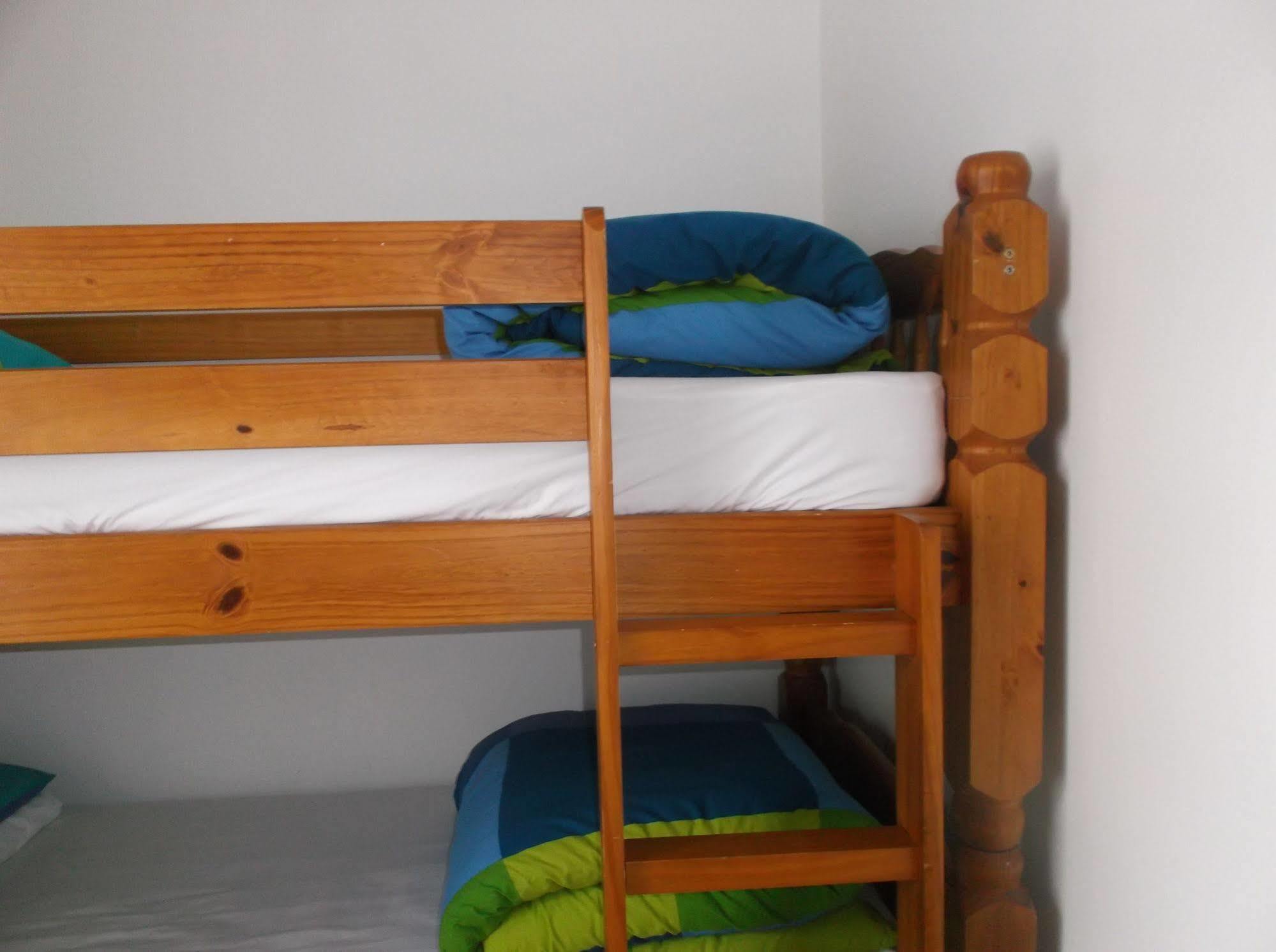 Fairman House Backpackers Bed & Breakfast
