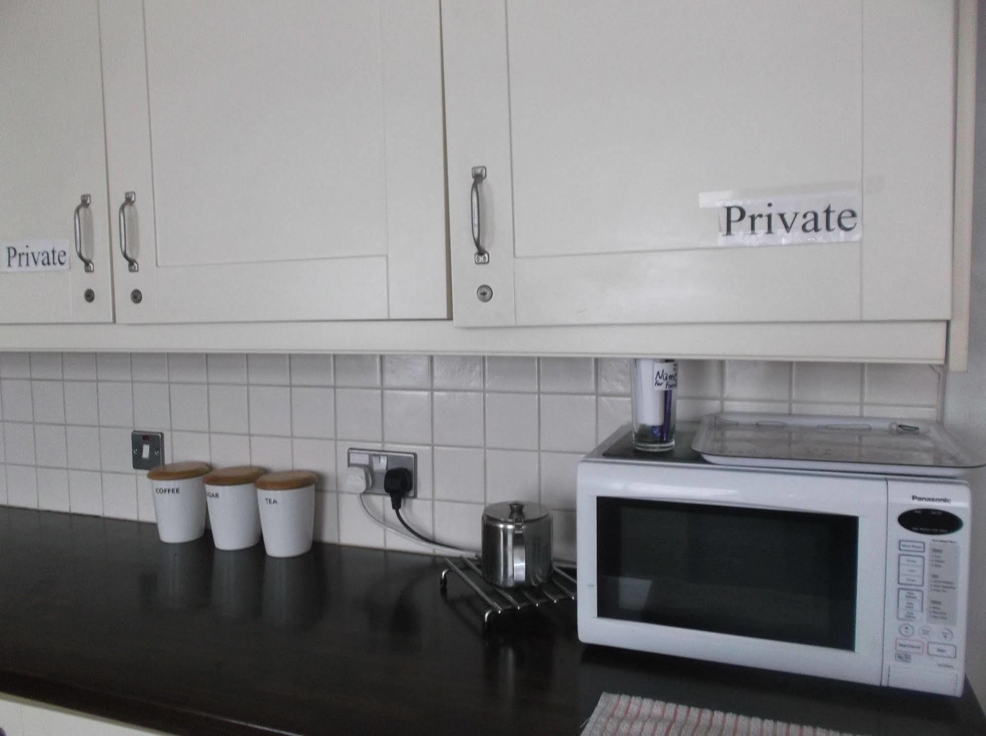 Fairman House Backpackers Bed & Breakfast 2*