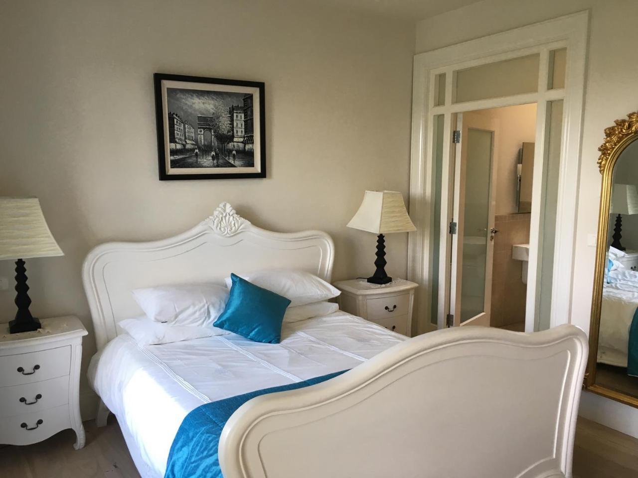Bed & Breakfast Redgate House