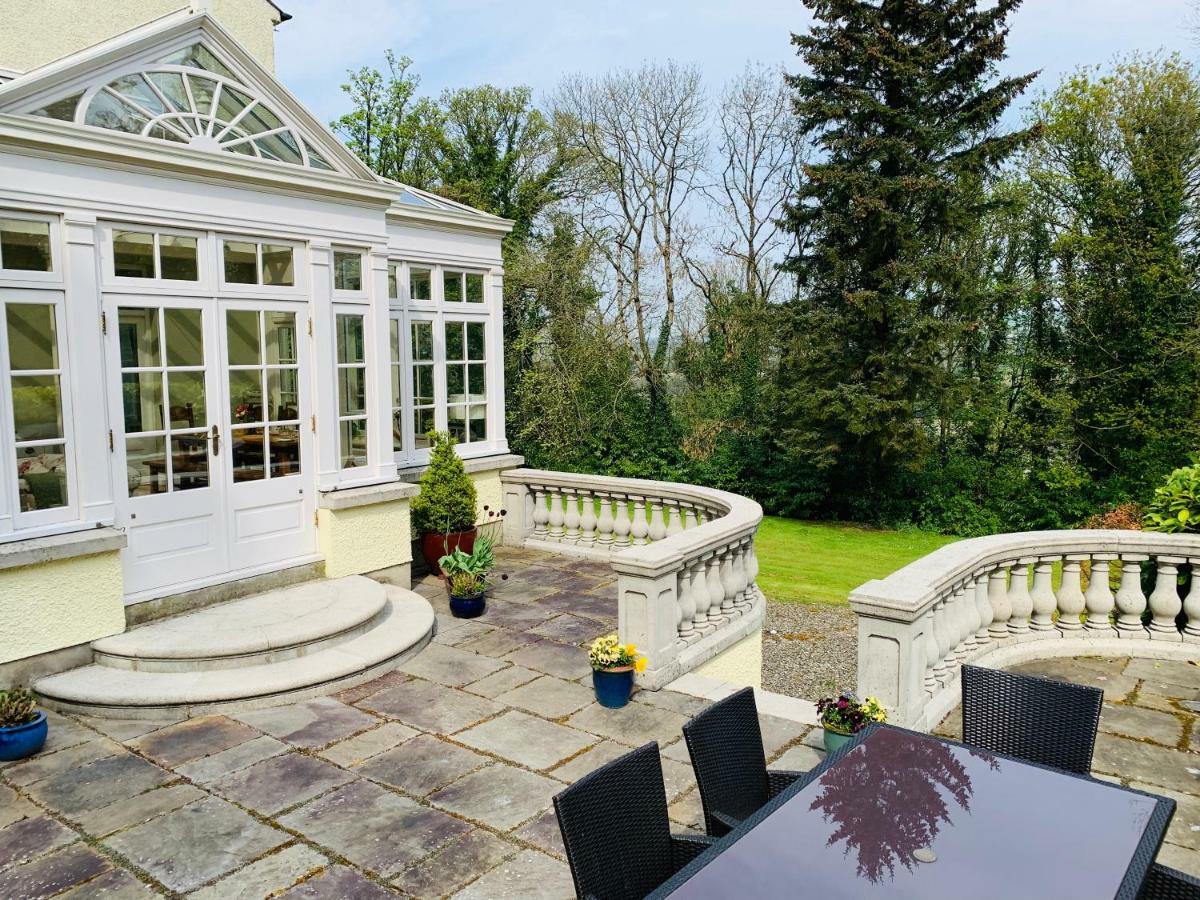 Larchmount House * Londonderry