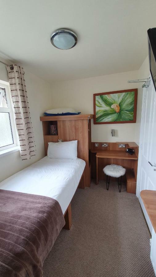 Rose Park House 3* Londonderry