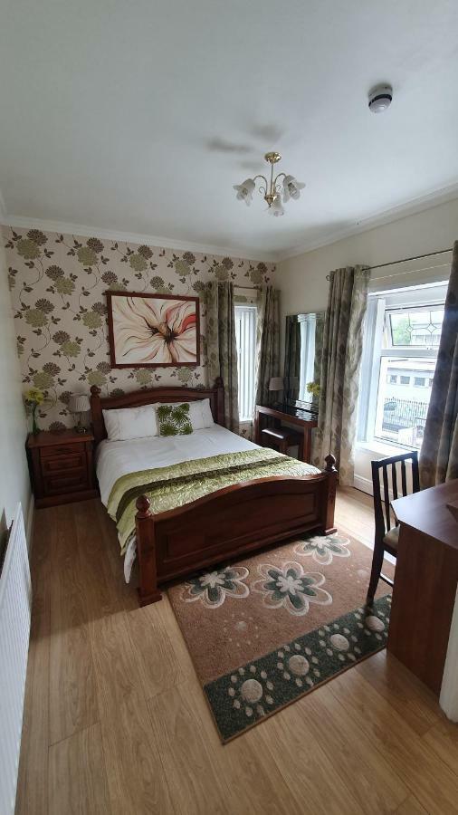 Acomodação com café da manhã  Rose Park House Londonderry