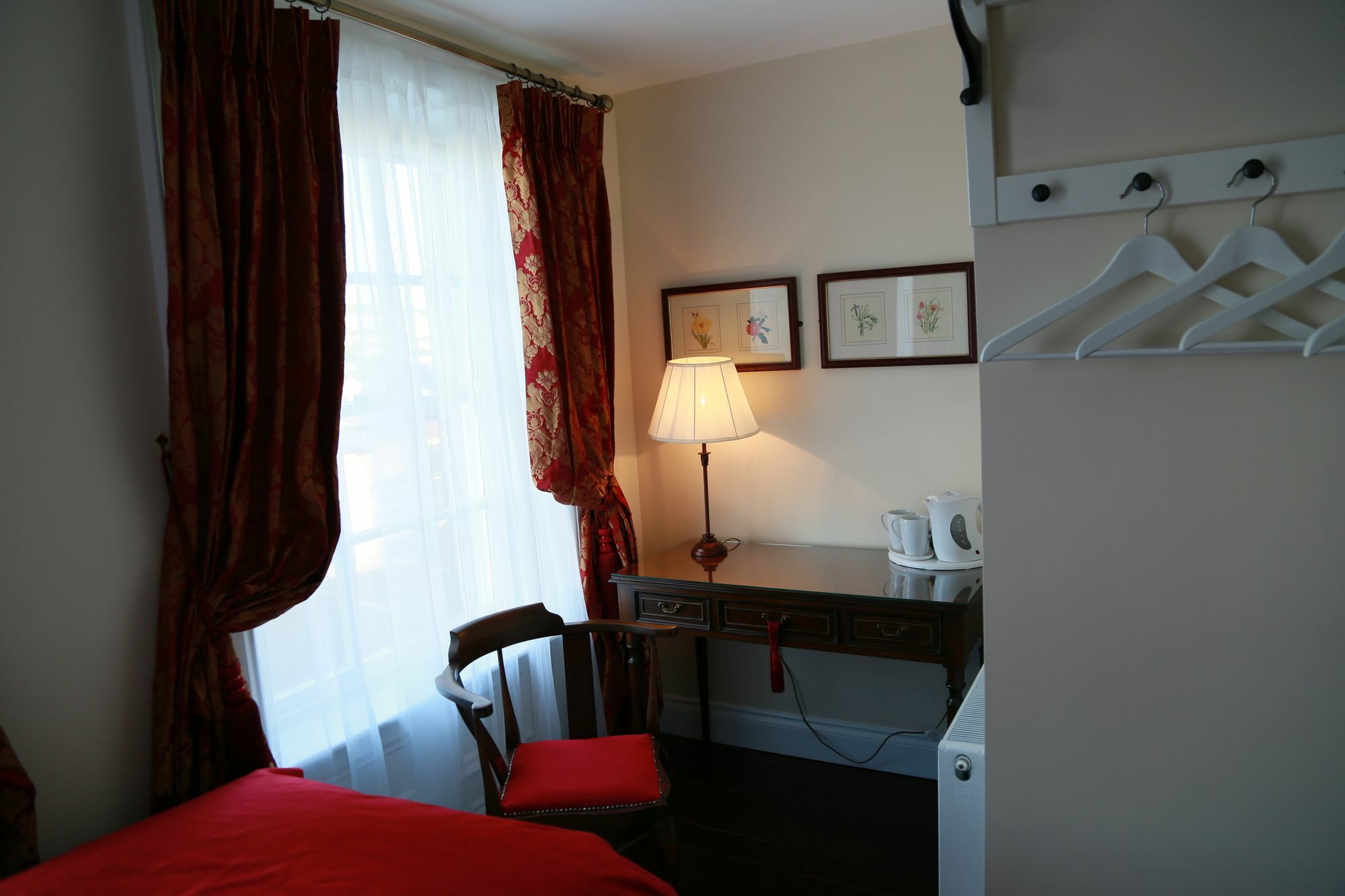 Number 8 The Townhouse 3* Londonderry