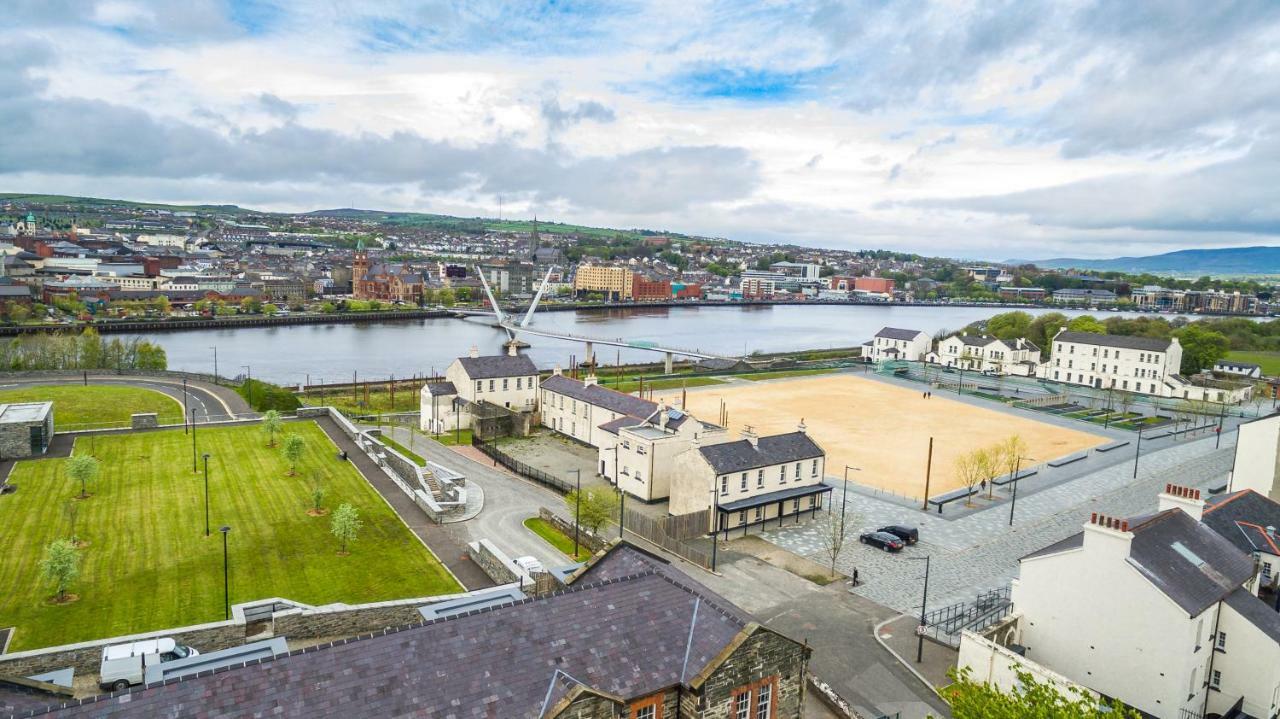 Off The Square Londonderry