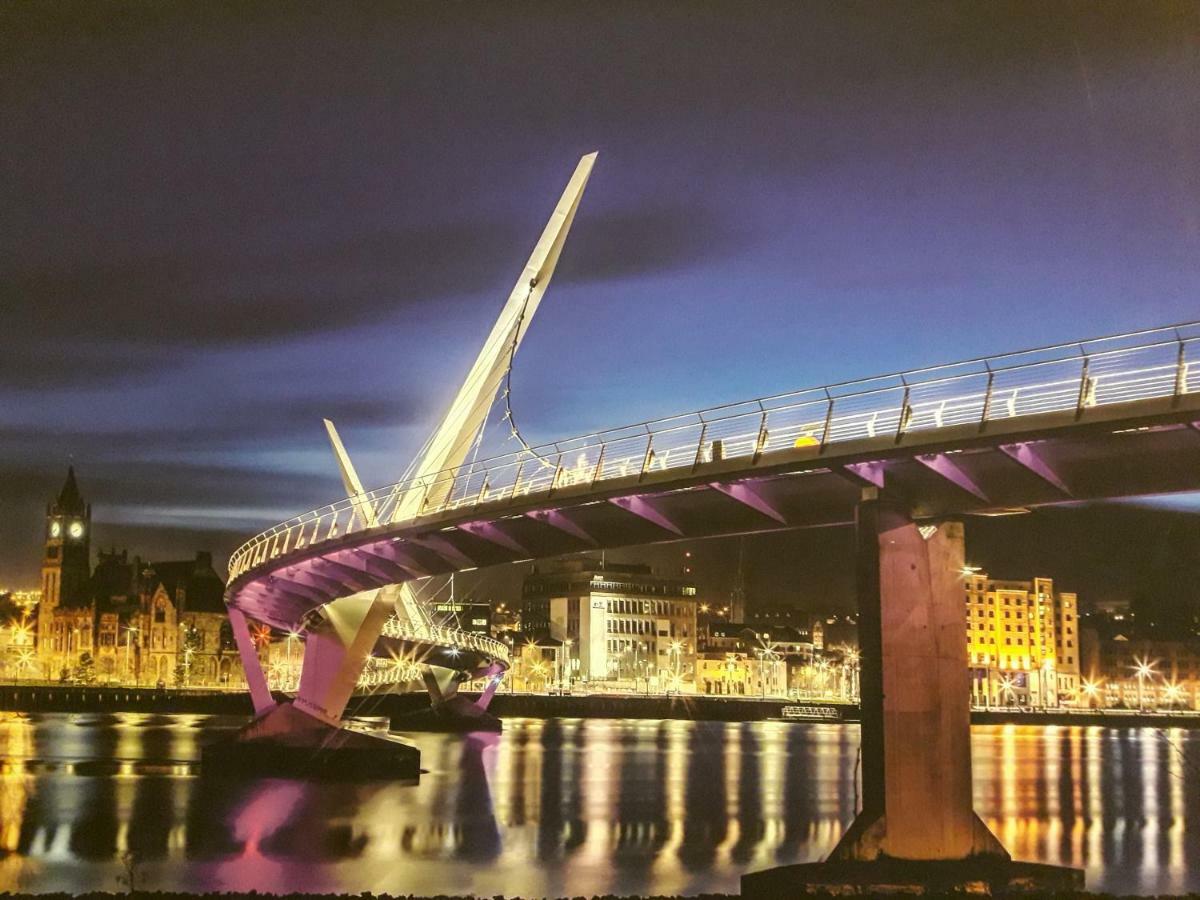 Bridge House City Townhouse Central Free Parking Londonderry