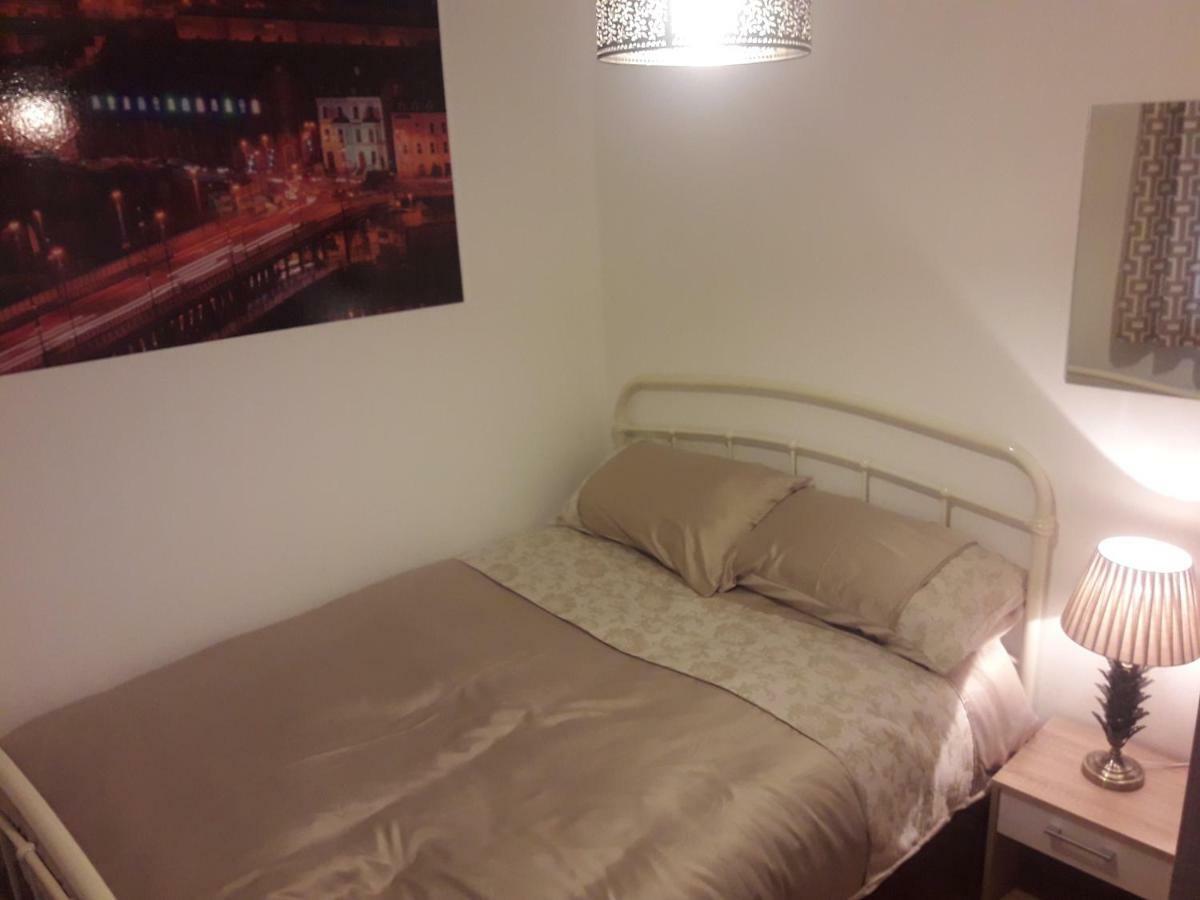 Bridge House City Townhouse Central Free Parking Holiday home *