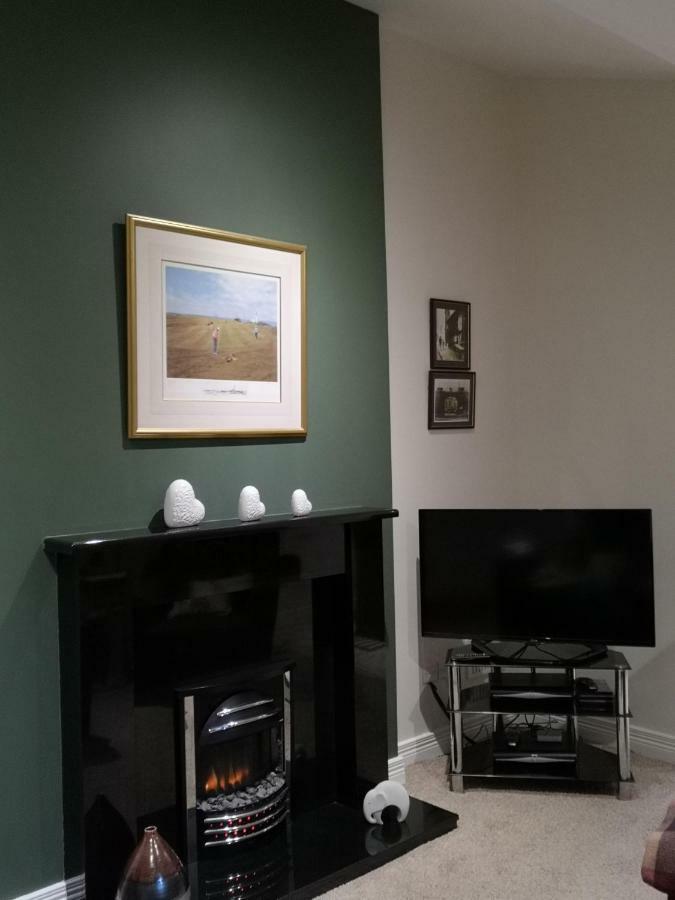 4 Thornhill Park Apartment *