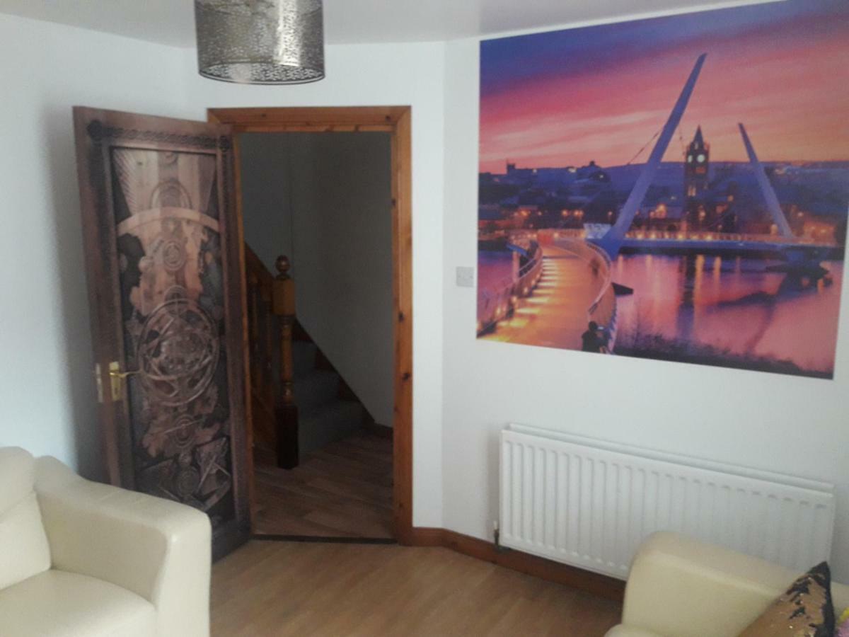 Bridge House City Townhouse Central Free Parking * Londonderry