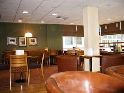 Travelodge 3*